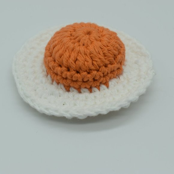 Handcrafted Crochet Fried Egg catnip toy - Picture 6 of 6